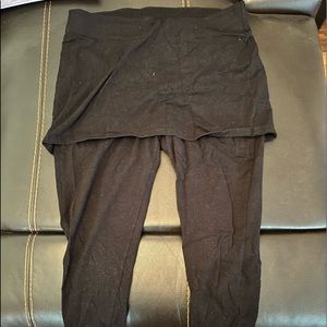 Fill length legging w/ skirt
